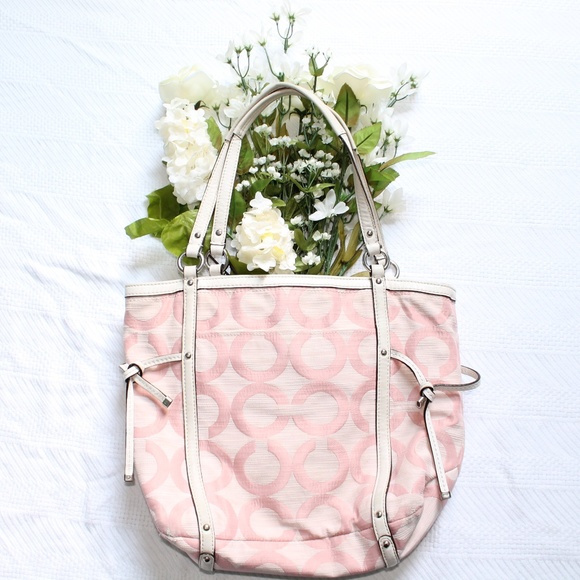 Coach Handbags - Coach Audrey Op Art Shantung Cinched Pink Tote